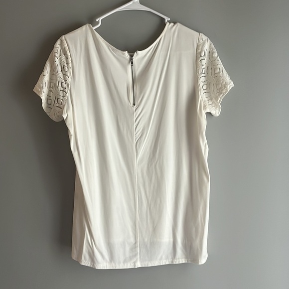 Market and spruce off white zip up T shirt - Picture 2 of 6